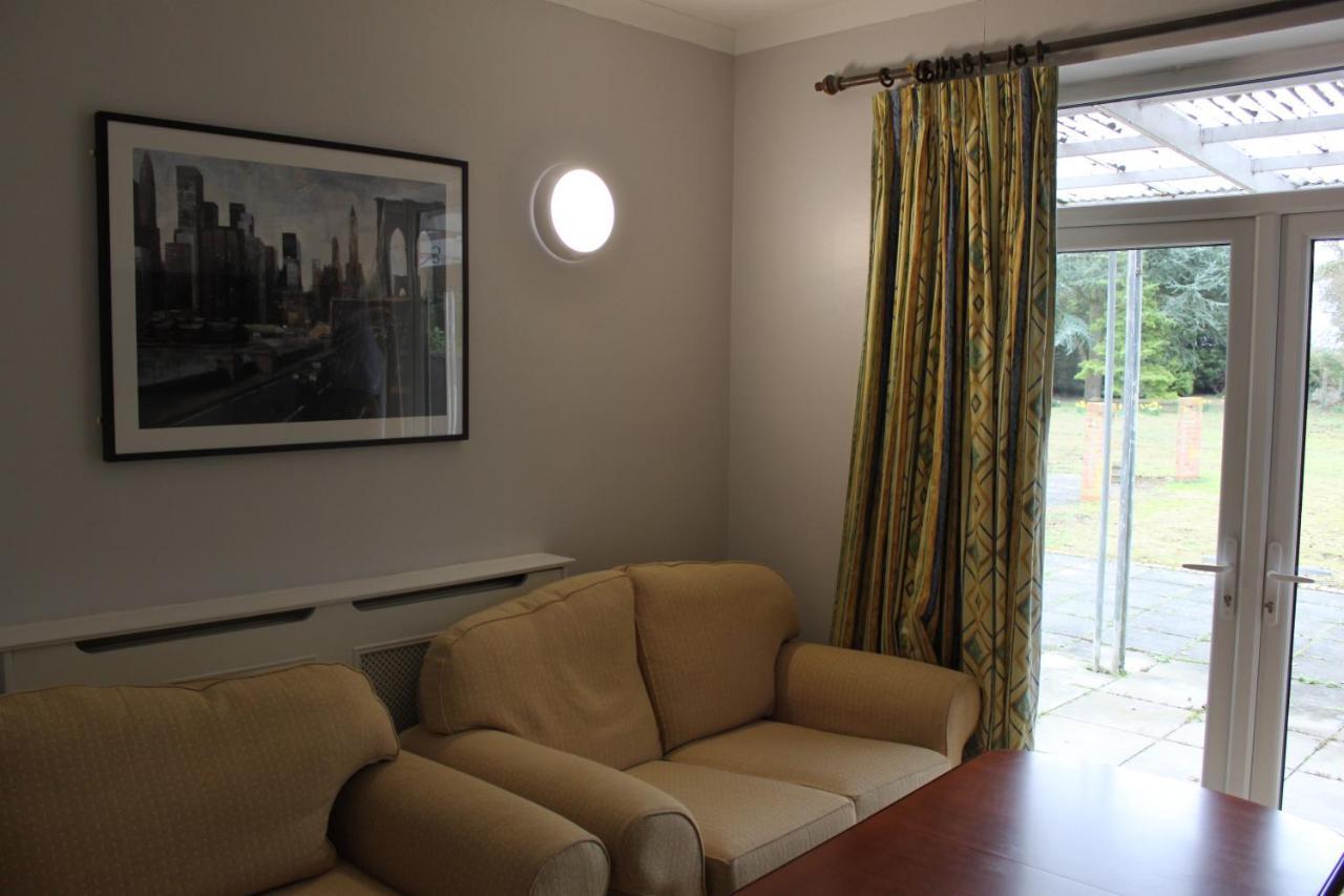 Brookside Lodge Baldock Extérieur photo